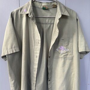 Olive Short Sleeve Shirt with Floral Embroidery